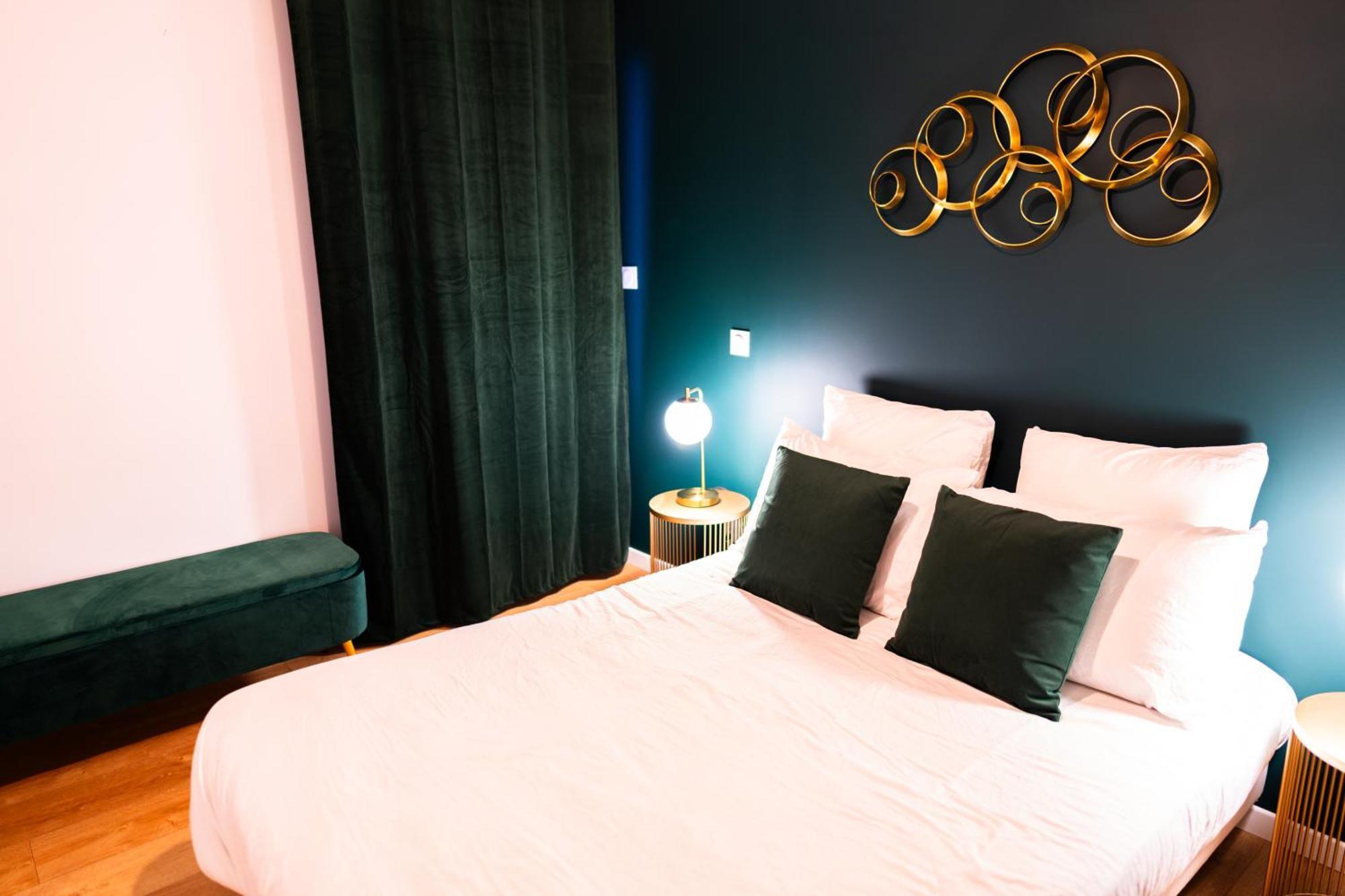 Grand Loft Familial 4 Chambres Avec Parking Prive Saumur Bagian luar foto